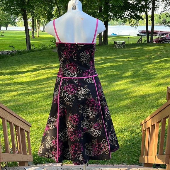 Liz Claiborne floral sundress 8 - Picture 4 of 10